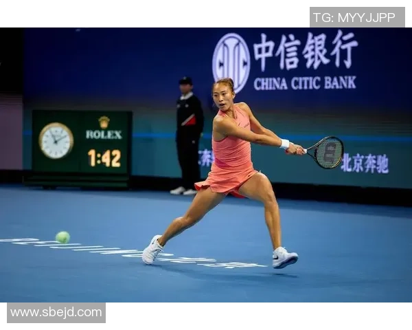 重庆网球队在总决赛中的灵活战术与团队协作展现出色表现